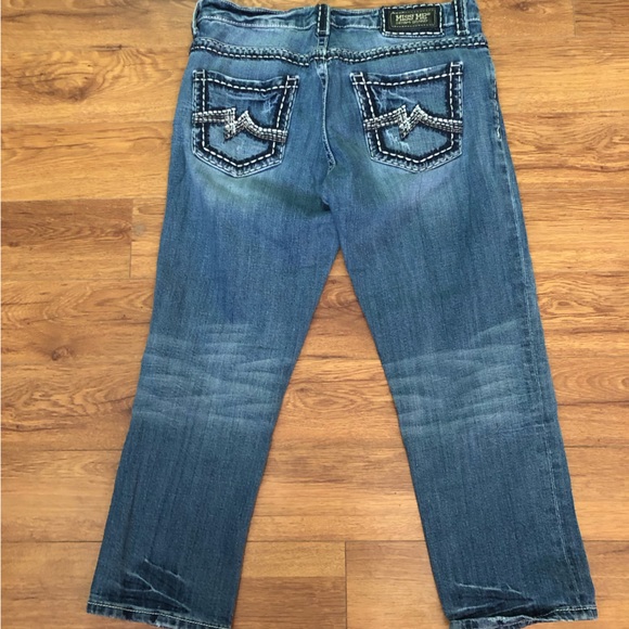 Miss Me Boyfriend Capris - Picture 2 of 5